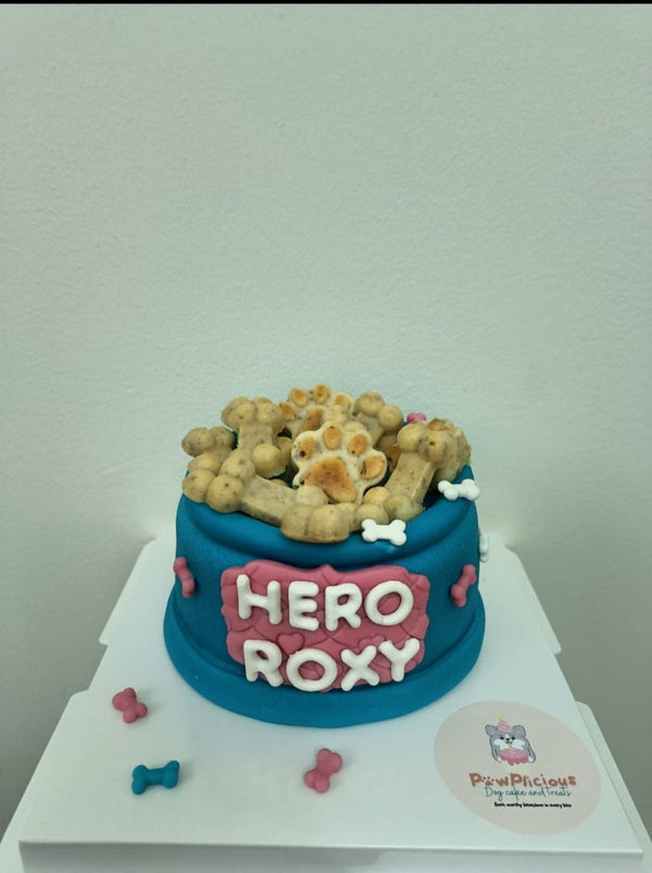 Petite Pawsir cake-1